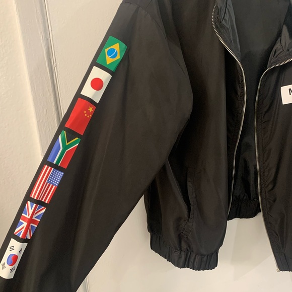 Cute jacket with flags - Picture 2 of 4
